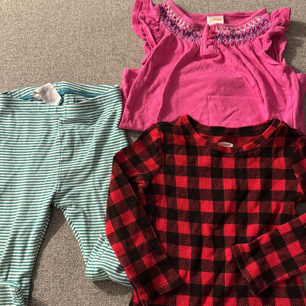 5/$15- 2t bundle - Picture 2 of 2